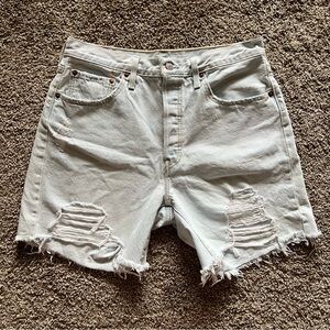 Levi’s Denim Shorts - Light Wash